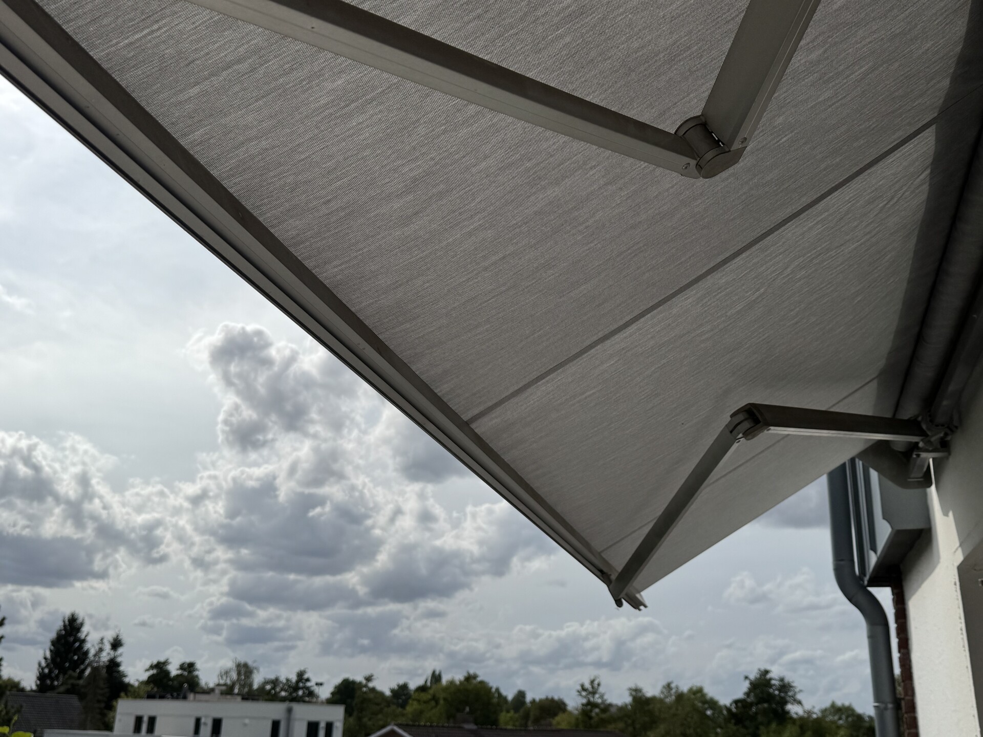 Balkon mit Markise