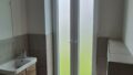 WC und Waschtisch