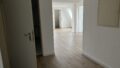 Blick vom Flur zum Wohnzimmer