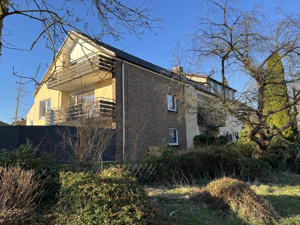 Hausansicht seitlich